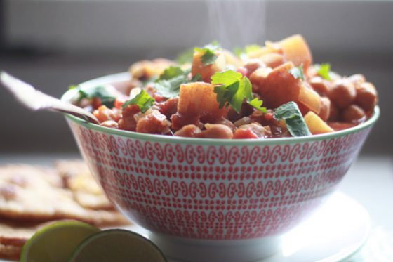 Slow Cooker Indian-Spiced Chickpeas and Red Potatoes